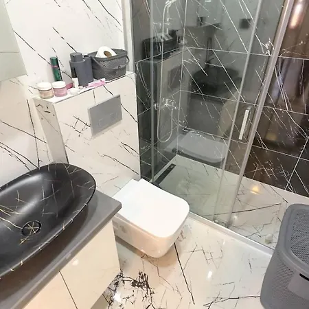 Palm Beach Apartman Kusadası